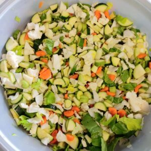 Minestrone Fresco: Verdure di Stagione, Pronto da Cuocere โ 0.6 KG